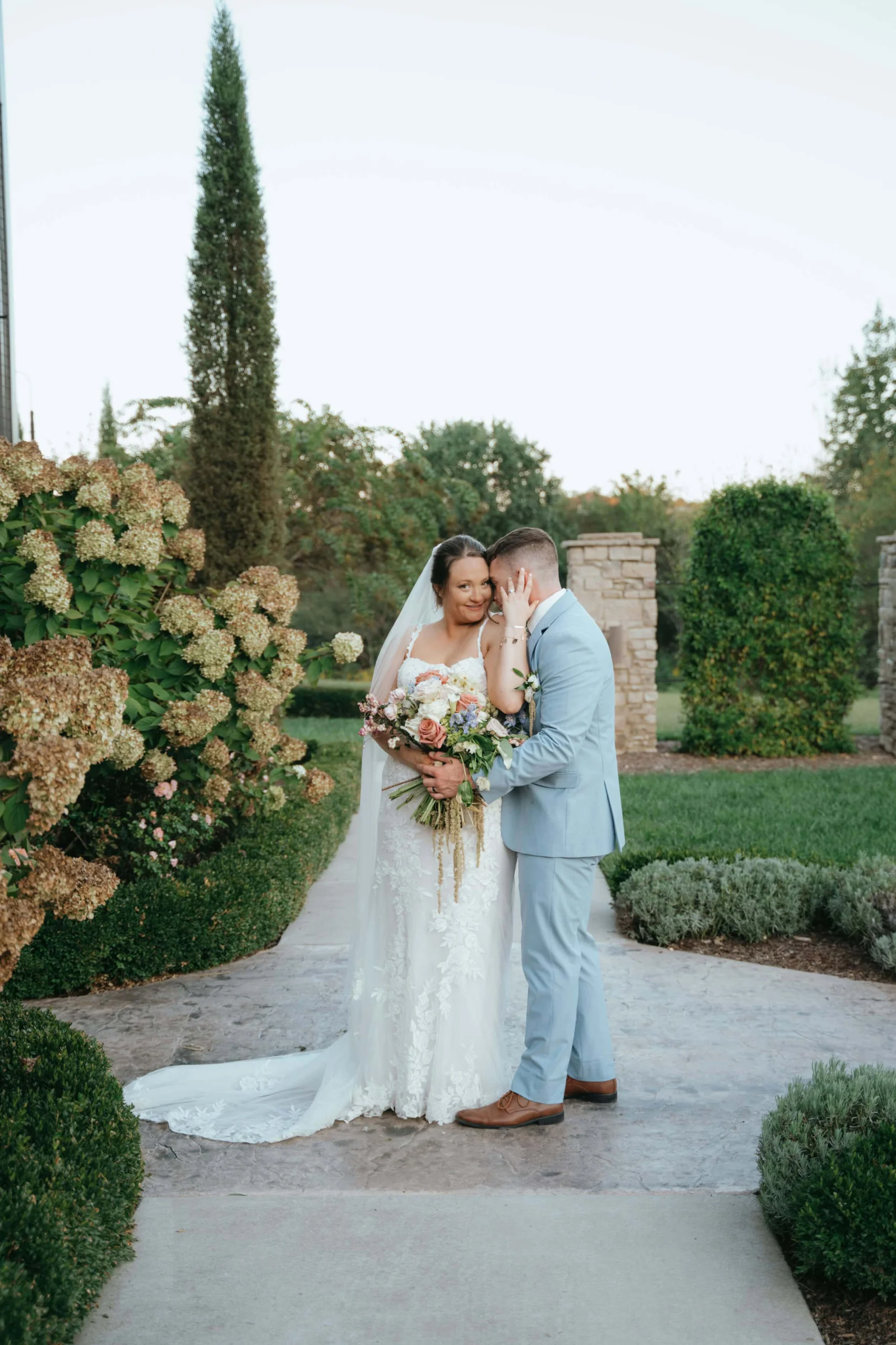 Italian style wedding at Howe farms Summer wedding at Howe farms