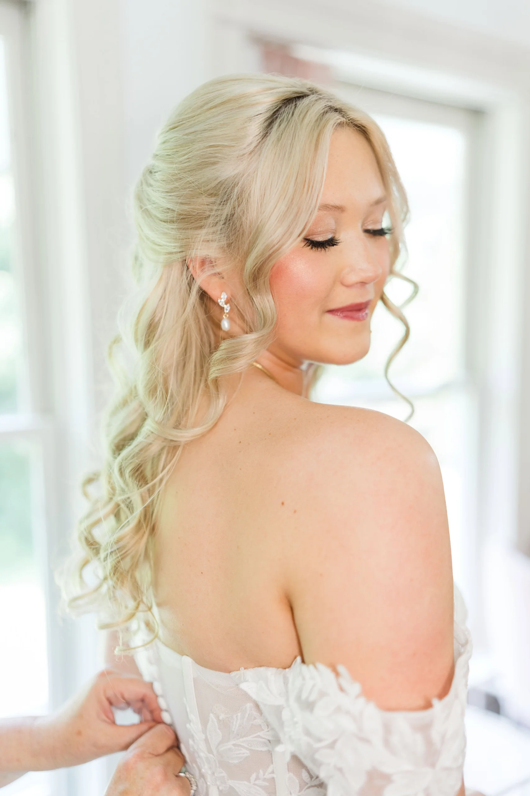 DSC05332 Bridal portrait during getting ready in Knoxville TN