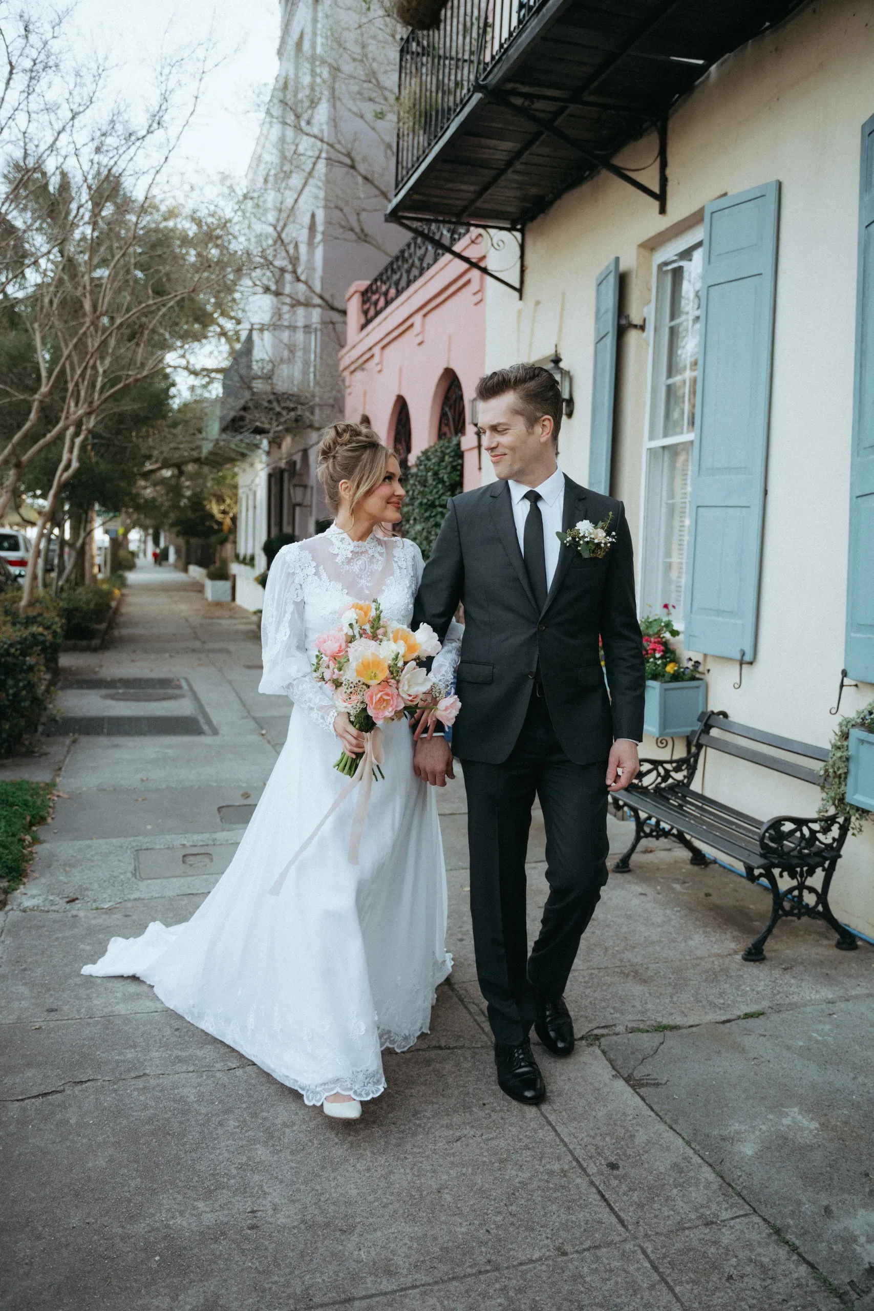 Charleston wedding Rainbow row Charleston wedding photographer