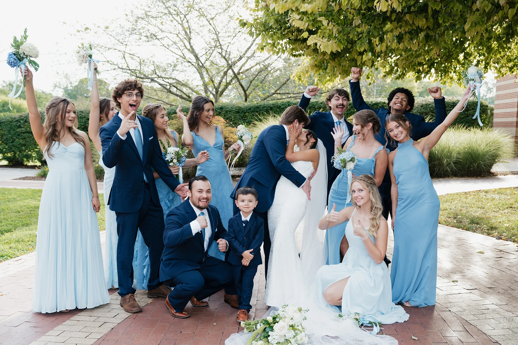 Summer blue and white wedding in Knoxville TN